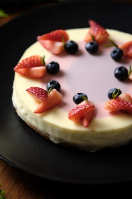 GREEK YOGURT CHEESECAKE 