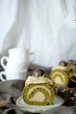 MATCHA CHESTNUT ROLL 