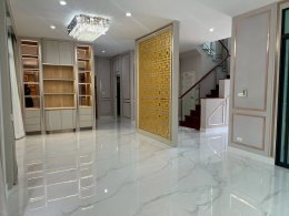 งานก่อสร้างบ้านเดี่ยว 2 ชั้น หลังใหญ่