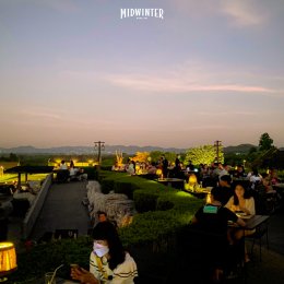 The relaxing weather at Midwinter Khao Yai is perfect for any joyful hangouts with your favorite people.