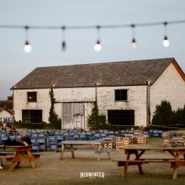 เปิดจองโต๊ะเพิ่มโซนด้านนอก!