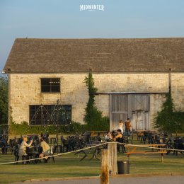 เปิดจองโต๊ะเพิ่มโซนด้านนอก!