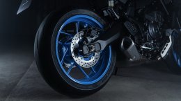 เจาะลึก!!! 2025 Yamaha MT-07 & MT-07 Y-AMT Hyper Naked Dawn of a New Darkness