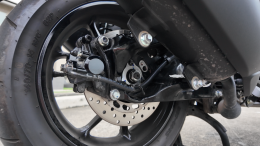 ประสิทธิภาพช่วงล่างและระบบกันสะเทือนของ All New Yamaha AEROX พื้นฐานความ สปอร์ตจริง ที่สัมผัสได้ตั้งแต่ครั้งแรกที่บิดคันเร่ง