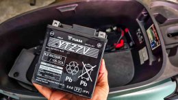 วิธีเปลี่ยนแบตเตอรี่ Yamaha Grand Filano Hybrid Connected เมื่อลูกบิด Smart Key ไม่ทำงาน!!!