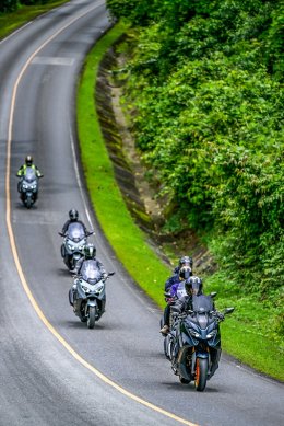 สัมผัส 2 สไตล์ อัตโนมัติ ที่แตกต่าง!!! ทดสอบขับขี่ Yamaha TMAX 2025 และ MT-09 Y-AMT