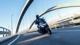 ฉลองครบรอบ 10 ปี YAMAHA NMAX ตอกย้ำความสำเร็จระดับโลก! ครองตำแหน่งสปอร์ตพรีเมียมสกู๊ตเตอร์ยอดนิยมอันดับ 1 ในยุโรป พร้อมสร้าง Kando ให้ผู้ขับขี่กว่า 60 ประเทศทั่วโลก