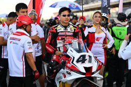 เพลงชาติไทยกระหึ่ม! แสตมป์ เข้าวิน โฮมเรซ ตี-ไอเดีย-อุ้ม พาเหรดกวาดโพเดียม Asia Road Racing