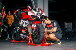 บิดกระหึ่ม! NEXZTER BRIC Superbike เปิดฉาก พรี-ซีซั่น แฟนๆเตรียมพบ โอม ภวัต-เซียนหรั่ง ร่วมสร้างปรากฎการณ์มอเตอร์สปอร์ตไทย