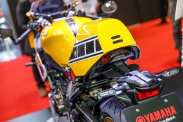 Yamaha XSR900 GP สปอร์ตเน็คเก็ตสไตล์ Heritage