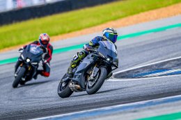 รีวิว Yamaha R9 ซูเปอร์สปอร์ตยุคใหม่ สมรรถนะที่พร้อมมอบความตื่นเต้นเร้าใจในทันที