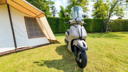 YAMAHA GRAND FILANO HYBRID SPECIAL EDITION OUTDOOR FASHION