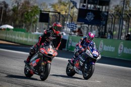 "พีที กรังด์ปรีซ์ ออฟ ไทยแลนด์" ทุบสถิติผู้ชมมากที่สุด "เบซเซ็คคี" ผงาดแชมป์สนามแรก - "มาร์เกซ" ดวงแตกยางระเบิด