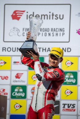 "โฮมเรซประวัติศาสตร์! นักบิดไทยเหมาแชมป์ทุกรุ่น 'ชิพ-มิกซ์-ไอเดีย-เติ้ล'  ยืนโพเดี้ยมที่ 1 ปิดฉาก เอเชีย โร้ด เรซซิ่ง 2025 อย่างยิ่งใหญ่