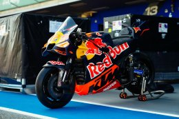 "เอฟไอเอ็ม" ไฟเขียวเปิดตู้รถแข่งโมโตจีพี "มาร์เกซ" นำทัพประเดิมแทร็ก เตรียมพร้อม "พรี-ซีซั่น เทสต์" สุดสัปดาห์นี้!