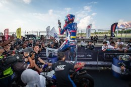 ธงไทยกระหึ่มเอเชีย! 5 นักบิดผงาดกวาดโพเดียม ซิว 2 แชมป์ ศึก Asia Road Racing สนาม 2