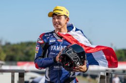 "โฮมเรซประวัติศาสตร์! นักบิดไทยเหมาแชมป์ทุกรุ่น 'ชิพ-มิกซ์-ไอเดีย-เติ้ล'  ยืนโพเดี้ยมที่ 1 ปิดฉาก เอเชีย โร้ด เรซซิ่ง 2025 อย่างยิ่งใหญ่