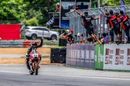 มันส์ระดับโลก NEXZTER BRIC Superbike สนาม 2 "แสตมป์" เฉือนคว้าชัย -นทีธาร รับแชมป์สองสนามรวด