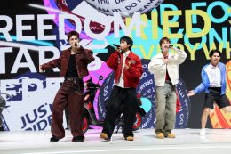 เด็กใหม่บุกบูทยามาฮ่าเปิดจักรวาลยูนีคเวิร์ส โชว์ความเป็นตัวเองกับมอเตอร์ไซค์สุดเทรนดี้ YAMAHA FAZZIO HYBRID #คันใหม่ถูกใจโน๊ะ!