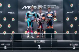 "พีที กรังด์ปรีซ์ ออฟ ไทยแลนด์" ทุบสถิติผู้ชมมากที่สุด "เบซเซ็คคี" ผงาดแชมป์สนามแรก - "มาร์เกซ" ดวงแตกยางระเบิด