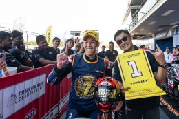 "โฮมเรซประวัติศาสตร์! นักบิดไทยเหมาแชมป์ทุกรุ่น 'ชิพ-มิกซ์-ไอเดีย-เติ้ล'  ยืนโพเดี้ยมที่ 1 ปิดฉาก เอเชีย โร้ด เรซซิ่ง 2025 อย่างยิ่งใหญ่