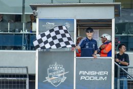 "โฮมเรซประวัติศาสตร์! นักบิดไทยเหมาแชมป์ทุกรุ่น 'ชิพ-มิกซ์-ไอเดีย-เติ้ล'  ยืนโพเดี้ยมที่ 1 ปิดฉาก เอเชีย โร้ด เรซซิ่ง 2025 อย่างยิ่งใหญ่