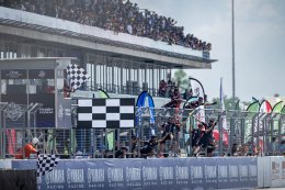เปิดซีซั่นเดือด! NEXZTER BRIC Superbike 2026 "มิกซ์-ธนัช" พลิกเฉือนนักบิดโมโตทูประเดิมชัยสนามแรก
