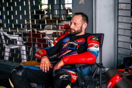 บิดกระหึ่ม! NEXZTER BRIC Superbike เปิดฉาก พรี-ซีซั่น แฟนๆเตรียมพบ โอม ภวัต-เซียนหรั่ง ร่วมสร้างปรากฎการณ์มอเตอร์สปอร์ตไทย