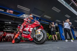 "เบซเซ็คคี" เร็วสุด...ทุบสถิติสนามช้าง!!! ผงาด บุรีรัมย์ เทสต์"