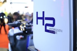 ก้าวใหม่ของ YAMAHA เปิดตัว H2 Buddy Porter Concept ต้นแบบสกู๊ตเตอร์พลังไฮโดรเจน ขับเคลื่อนอนาคตอย่างยั่งยืน