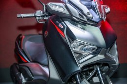 NEW YAMAHA XMAX & NMAX รุ่นพิเศษ 25th ANNIVERSARY MAX SERIES ฉลอง 25 ปี MAX SERIES