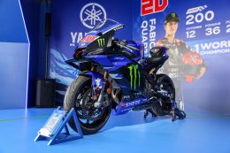 YAMAHA R9 Replica  DNA ตัวแข่งที่จับต้องได้ ดาวเด่นแห่งบูท YamahaGP Pavilion ในศึก ThaiGP 2026
