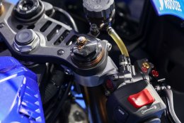 YAMAHA R9 Replica  DNA ตัวแข่งที่จับต้องได้ ดาวเด่นแห่งบูท YamahaGP Pavilion ในศึก ThaiGP 2026