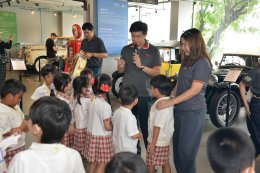 พิพิธภัณฑ์คนรักรถ ต้อนรับ อนุบาลบ้านสนุกคิด