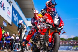 Yamaha Racing Team คว้ารองแชมป์ ศึก Suzuka 8 Hours 2025 สุดมันส์