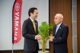 ยามาฮ่ามอบหมวกนิรภัยขนาดเล็ก มาตรฐาน มอก. ให้มูลนิธิความปลอดภัยทางถนน เพื่อรณรงค์ลดการสูญเสีย และสร้างวินัยจราจรให้เยาวชนไทย