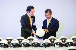 ยามาฮ่าเดินหน้าเสริมสร้างความปลอดภัย มอบหมวกนิรภัยมาตรฐานสำหรับผู้ใหญ่จำนวน 500 ใบ ให้คณะกรรมการบูรณาการการกู้ชีพ และความปลอดภัยทางถนน วุฒิสภา