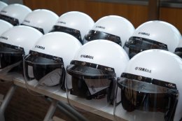 ยามาฮ่าเดินหน้าเสริมสร้างความปลอดภัย มอบหมวกนิรภัยมาตรฐานสำหรับผู้ใหญ่จำนวน 500 ใบ ให้คณะกรรมการบูรณาการการกู้ชีพ และความปลอดภัยทางถนน วุฒิสภา