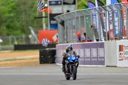 ยามาฮ่าระเบิดความมันศึกทางเรียบระดับอาชีวศึกษา YAMAHA Moto Challenge 2024 Season 9 ดวลคันเร่งสนามแรก ที่เซอร์กิตช้างฯ