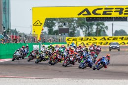 มานซี ระเบิดฟอร์ม ! ควบ YZF-R9 เบิ้ลแชมป์ WorldSSP สนาม 4 เครโมน่า