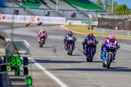 ทัพนักบิดไทยยามาฮ่า พลิกเกมสุดโหด ARRC ไอเดีย-กฤตภัทร ปลดล็อก คว้าชัยแรกที่ มาเลเซีย ตี-อนุภาพ โชว์ฟอร์มดุ ! แซงจากท้ายเบิ้ลโพเดียม