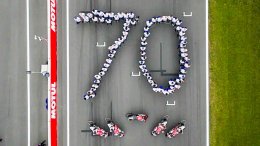 ยามาฮ่า มอเตอร์ ประกาศความยิ่งใหญ่ ฉลอง 70 ปี สุดอลังการ เผยโฉมม้าศึก M1 ลายพิเศษลุย Dutch GP สนามที่ 10 อาทิตย์นี้