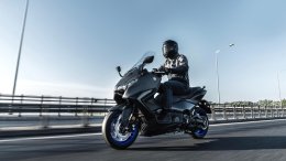 New YAMAHA TMAX 2025 พรีเมี่ยมบิ๊กสกู๊ตเตอร์โฉมใหม่ ยกระดับความหรูหรา