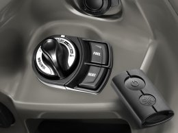 NEW YAMAHA GRAND FILANO HYBRID ชีวิตที่มีคลาสสำหรับทุกคน