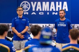 ดาวรุ่งไทยยามาฮ่า อาร์ตี้ธนกฤต ประทุมทอง เช็คอิน YAMAHA BLU CRU Master Camp 2025 ต้อนรับโดยโมโตจีพี & WorldSBK Rider