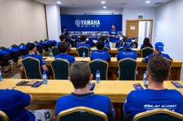ดาวรุ่งไทยยามาฮ่า อาร์ตี้ธนกฤต ประทุมทอง เช็คอิน YAMAHA BLU CRU Master Camp 2025 ต้อนรับโดยโมโตจีพี & WorldSBK Rider