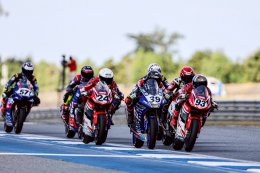 นักบิดไทยยามาฮ่า ฟอร์มโหด ! เอเชีย โร้ดฯ โฮมเรซ ตี ซิวที่ 2 จี้จ่าฝูงเหลือ 3 แต้ม ไอเดีย ผงาดโพเดียม