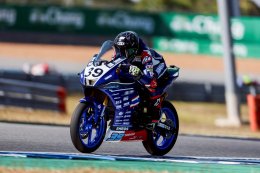 เพลงชาติไทย กระหึ่ม ! ไอเดีย-กฤตภัทร คว้าชัยเรซ 2 ศึกเอเชีย โร้ด รุ่น 250