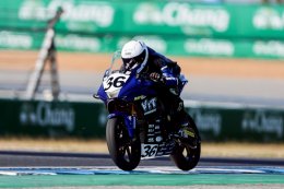 เพลงชาติไทย กระหึ่ม ! ไอเดีย-กฤตภัทร คว้าชัยเรซ 2 ศึกเอเชีย โร้ด รุ่น 250