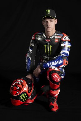 ยามาฮ่า ก้าวสู่ยุคใหม่ ! เปิดตัวทีมศึกโมโตจีพี 2026 เผยโฉมรถแข่ง M1 V4 กวาร์ตาราโร-รินส์ พร้อมลุย